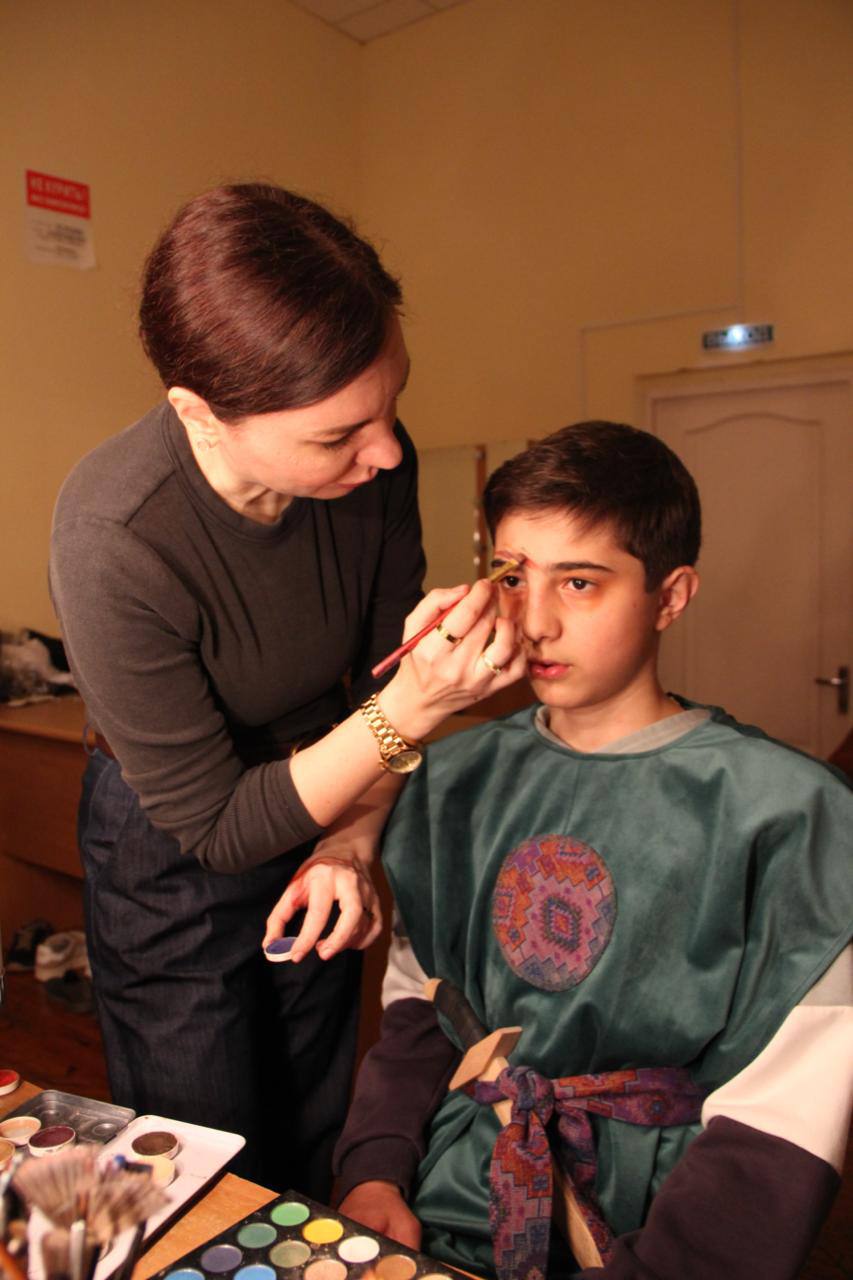 Спектакль с детьми участников СВО