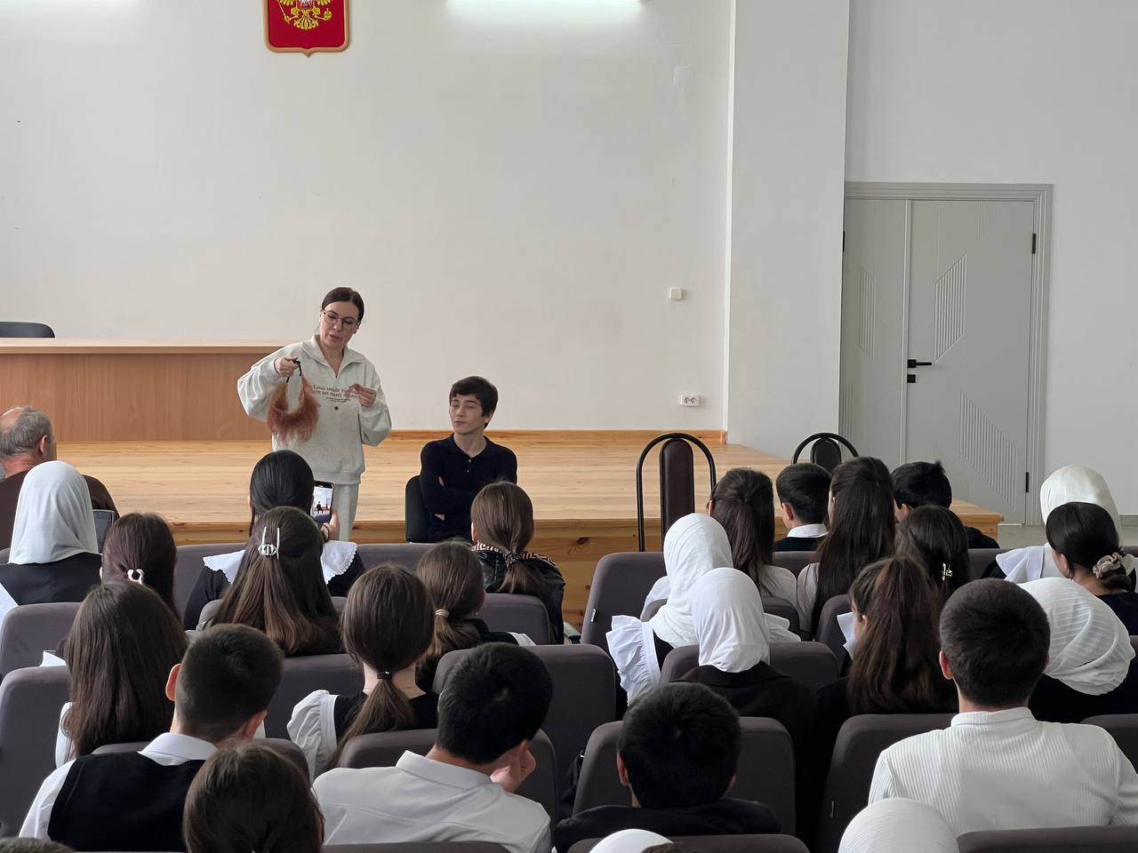 В АНО "Культура всем" прошли мастер-классы по Театральному гриму и фехтованию